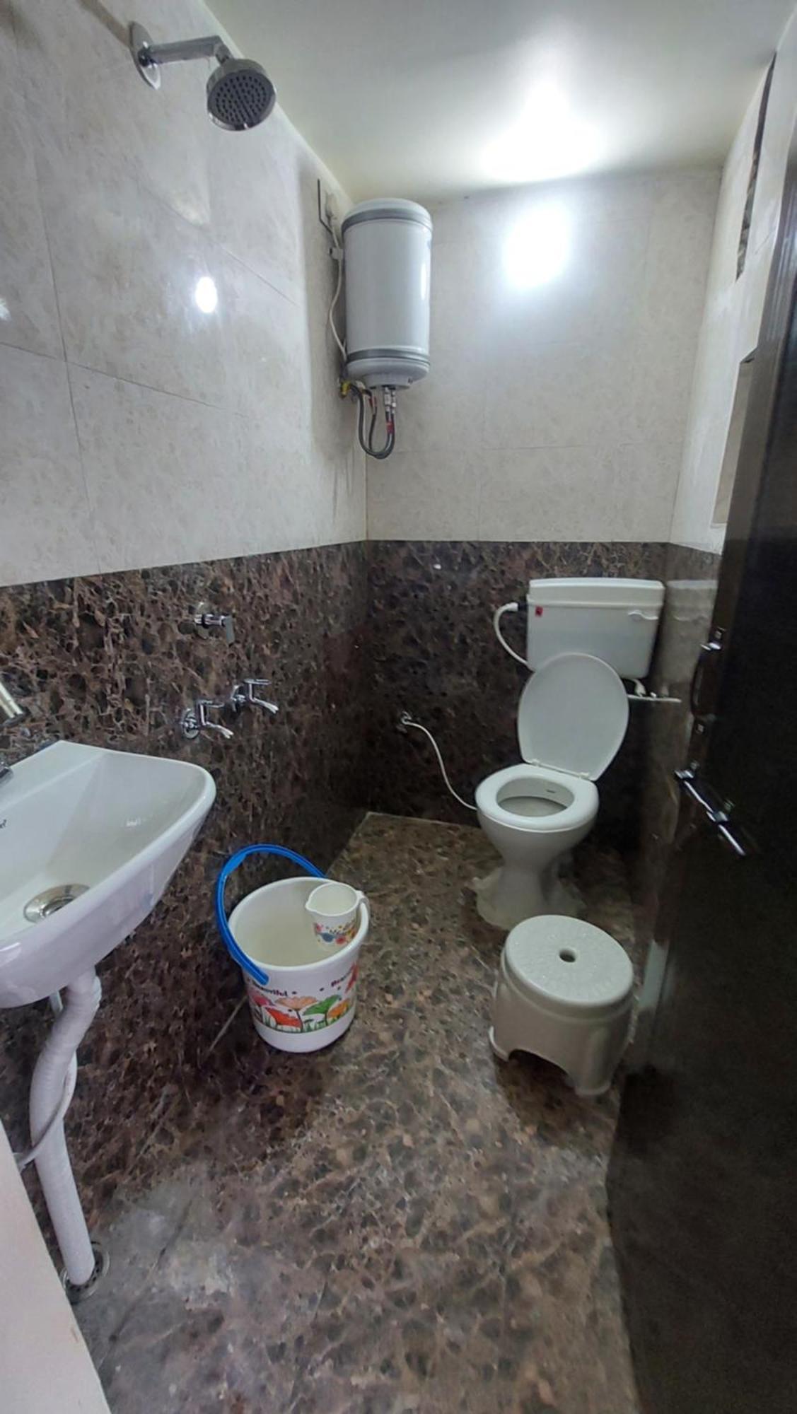 Hotel Prakash Palace 乌贾因 外观 照片